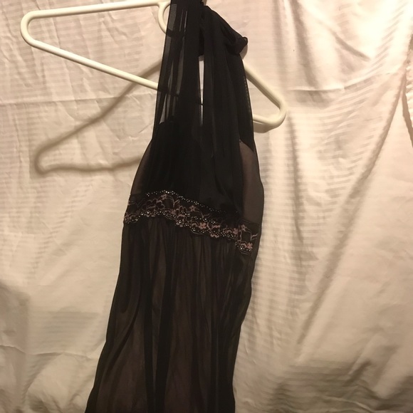 City Triangles Dresses & Skirts - City triangles halter dress City Triangles Dresses & Skirts - City triangles halter dress